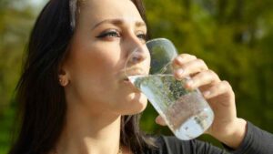 Why is Carbonated Water Bad for Your Teeth